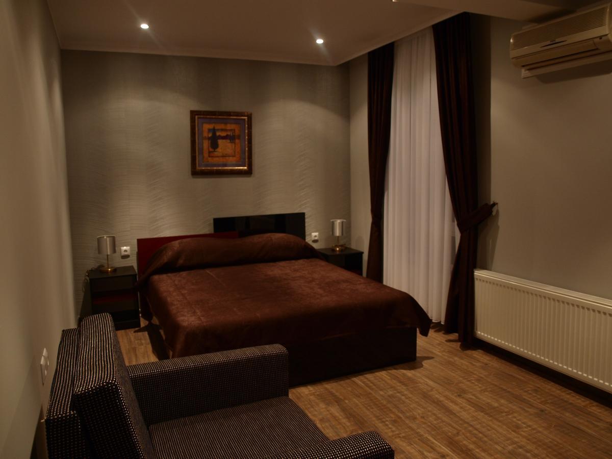 Hotel Mimoza Razgrad ภายนอก รูปภาพ