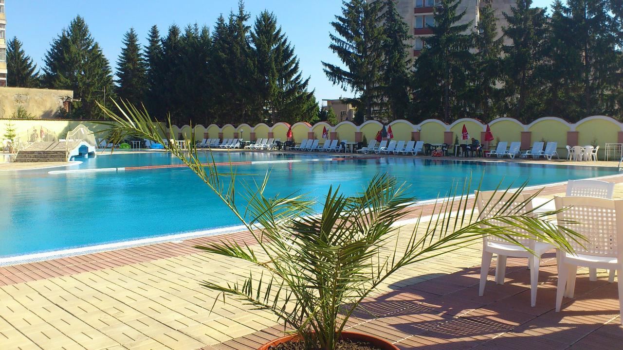 Hotel Mimoza Razgrad ภายนอก รูปภาพ