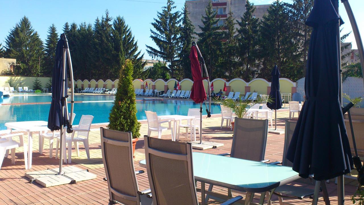 Hotel Mimoza Razgrad ภายนอก รูปภาพ