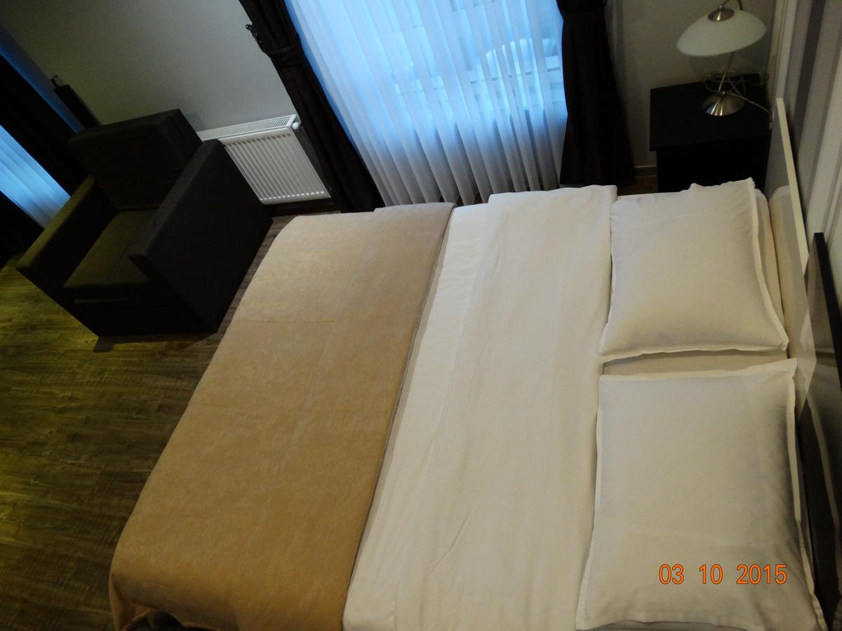 Hotel Mimoza Razgrad ภายนอก รูปภาพ