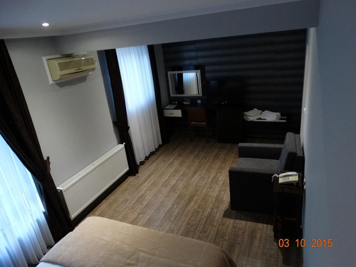Hotel Mimoza Razgrad ภายนอก รูปภาพ