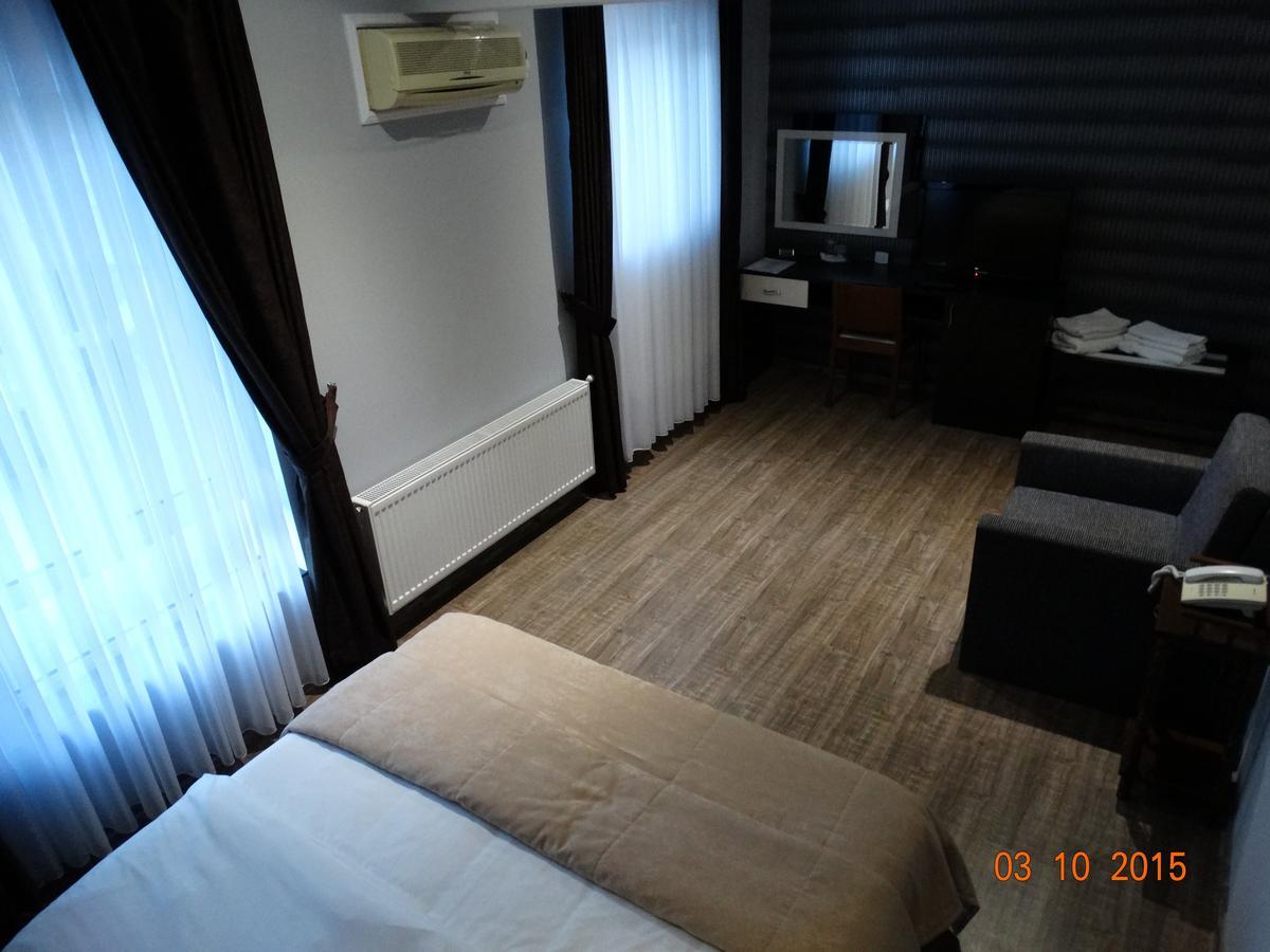 Hotel Mimoza Razgrad ภายนอก รูปภาพ